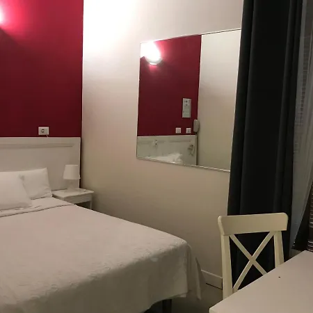 Azur 3* بوزولي