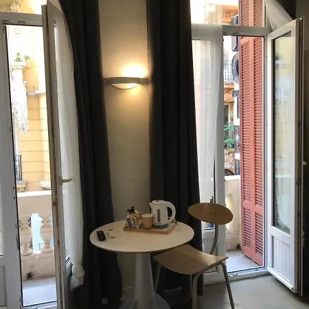 Azur Hotel Beausoleil
