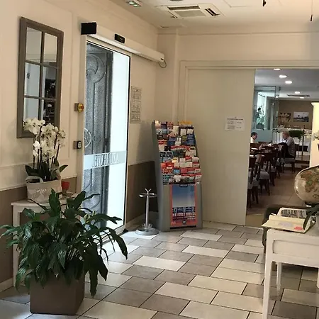 Azur 3*